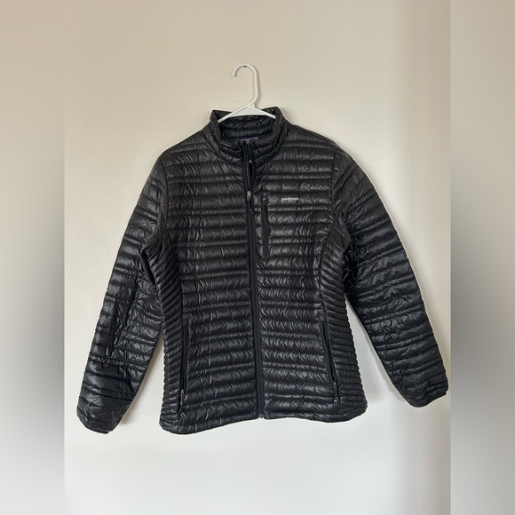 NWOT Patagonia Ultralight Down Hoodie Jacket - Women's - Picture 1 of 7